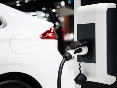 Elektromos autó töltés otthoni töltőállomáson